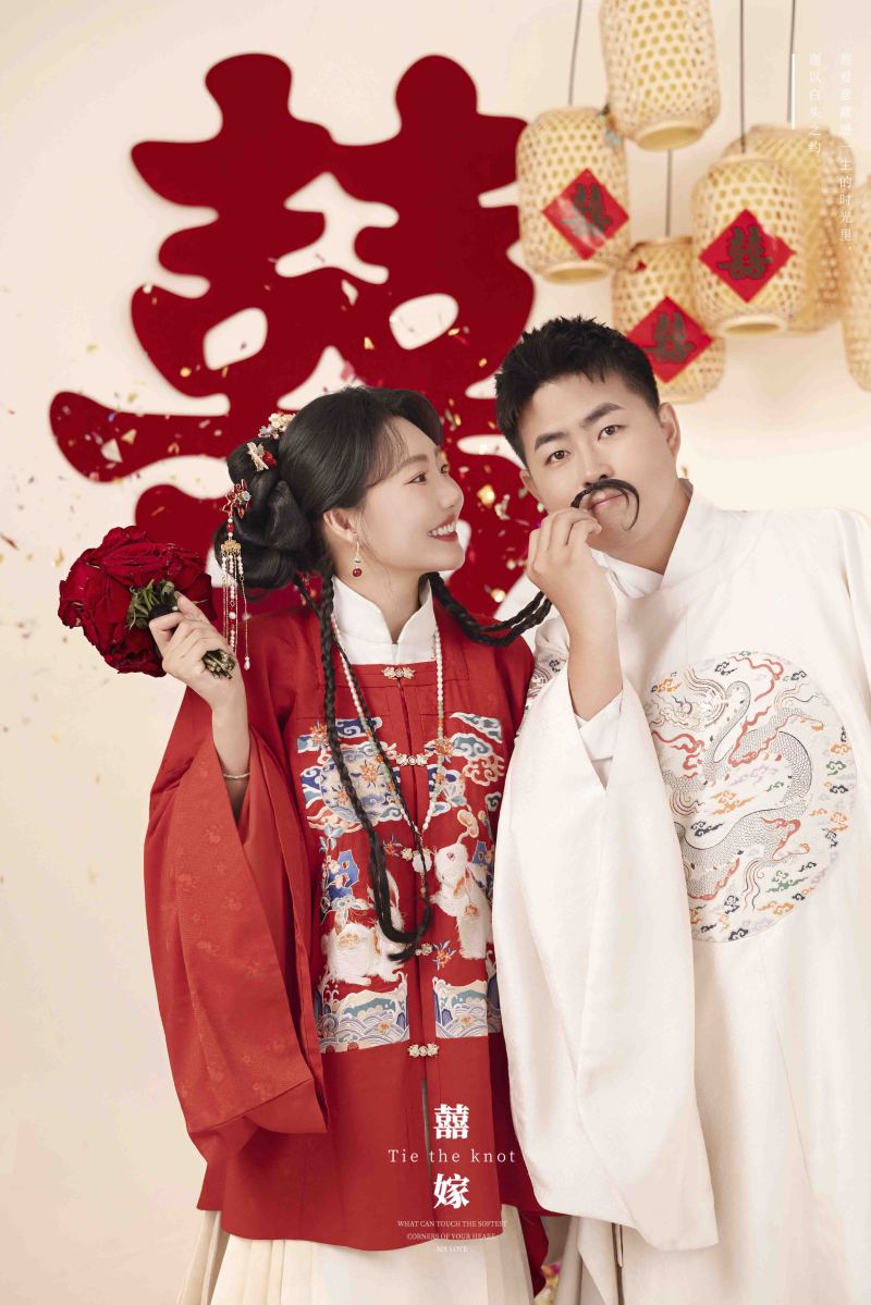 太太太太可了~~！张先生龚女士中式传承婚纱照、中式传承、徐才皓、好像在听单口相声，开心到直不起腰，幸福感MAX、婚纱照