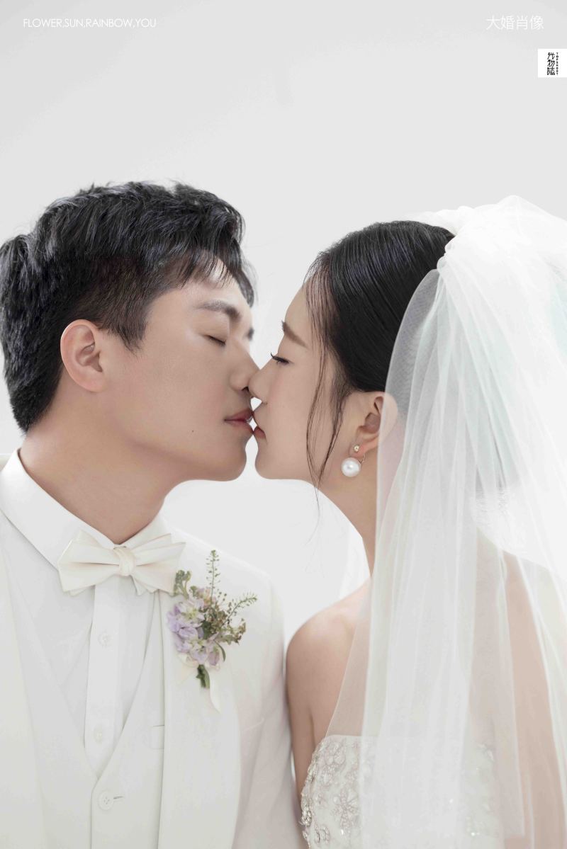 美到心里~陈女士极简棚拍婚纱照、极简棚拍、徐才皓、好像在听单口相声，开心到直不起腰，幸福感MAX、婚纱照