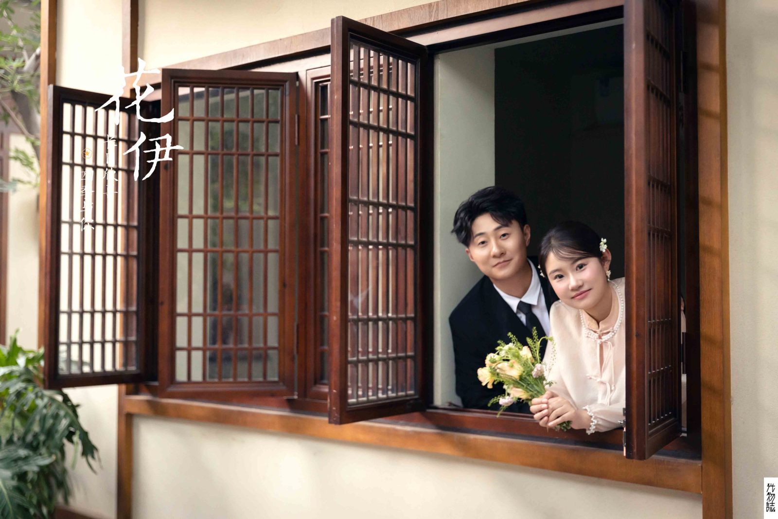 新鲜出炉:)钟超先生穆雅萍女士怀旧复古婚纱照、极简棚拍、韩松、行走的放大镜，现场细节，姿态指导的掌控者、婚纱照
