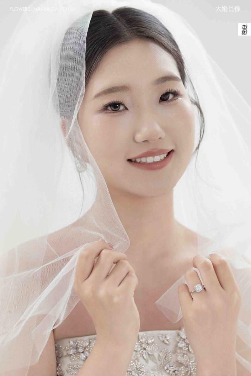 美到心里~陈女士极简棚拍婚纱照、极简棚拍、徐才皓、好像在听单口相声，开心到直不起腰，幸福感MAX、婚纱照