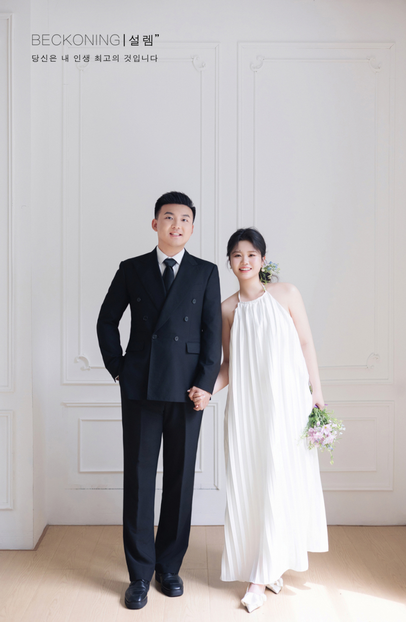 今日婚纱OOTD.张先生丛女士极简棚拍婚纱照、极简棚拍、艾辰、偷偷练过读心术，精准预判每一个想法，细腻到心里、婚纱照