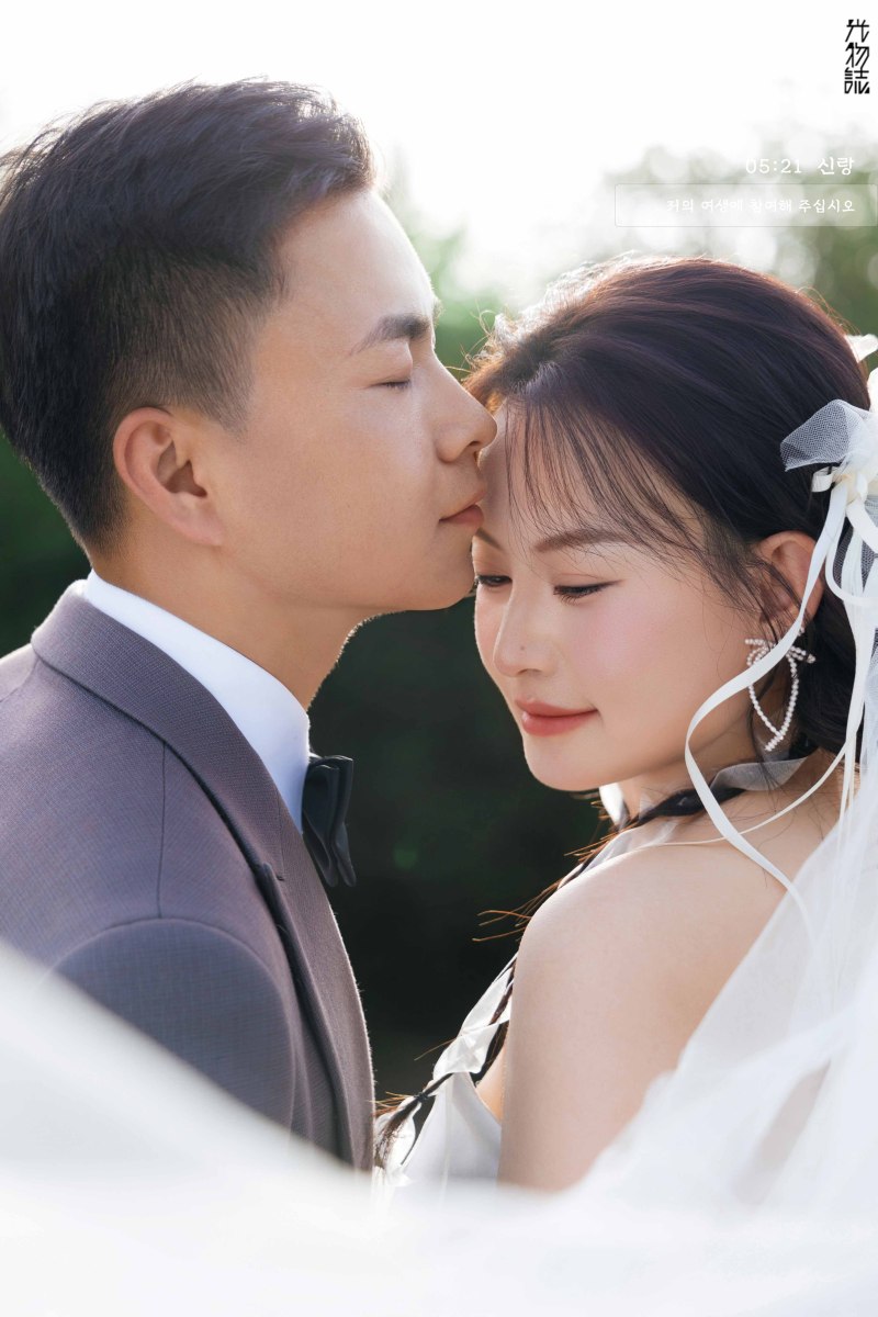 幸福感爆棚韩先生辛女士氛围森系婚纱照、氛围森系、毛磊、谁说拍照不能freestyle，创作灵感像吃了炫迈停不下来、婚纱照