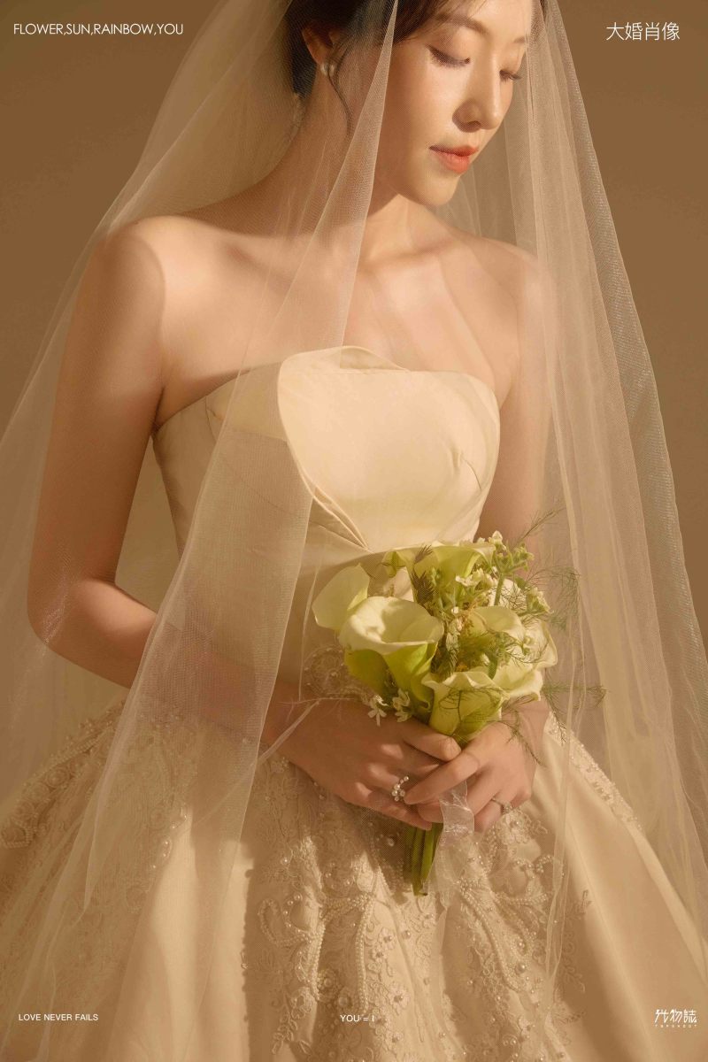 爱了~爱了~郭先生张女士极简棚拍婚纱照、极简棚拍、正林、眼睛就是测光仪，任何场地都能发挥成MVP、婚纱照