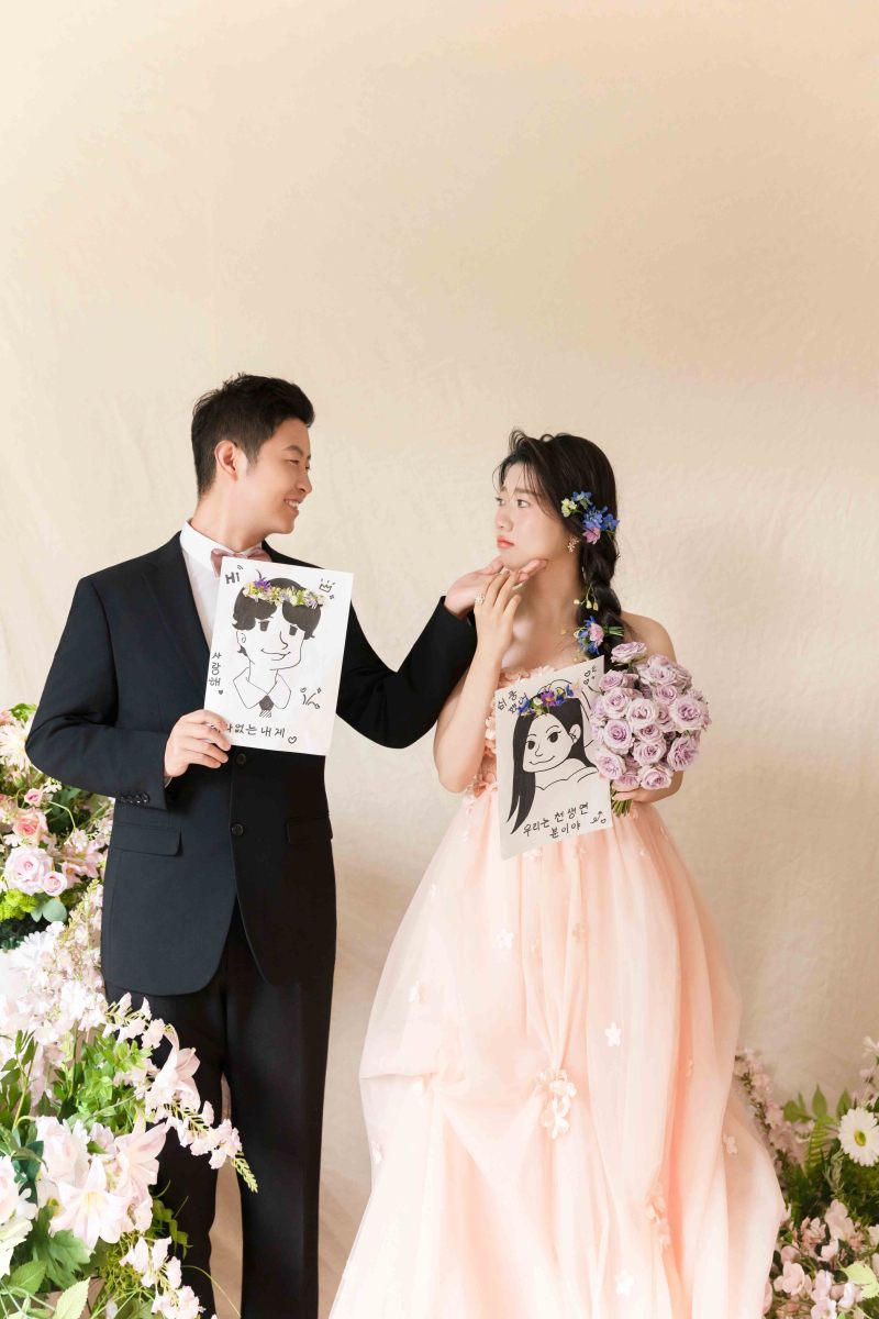 幸福感爆棚郭先生熊女士极简棚拍婚纱照、极简棚拍、正林、眼睛就是测光仪，任何场地都能发挥成MVP、婚纱照