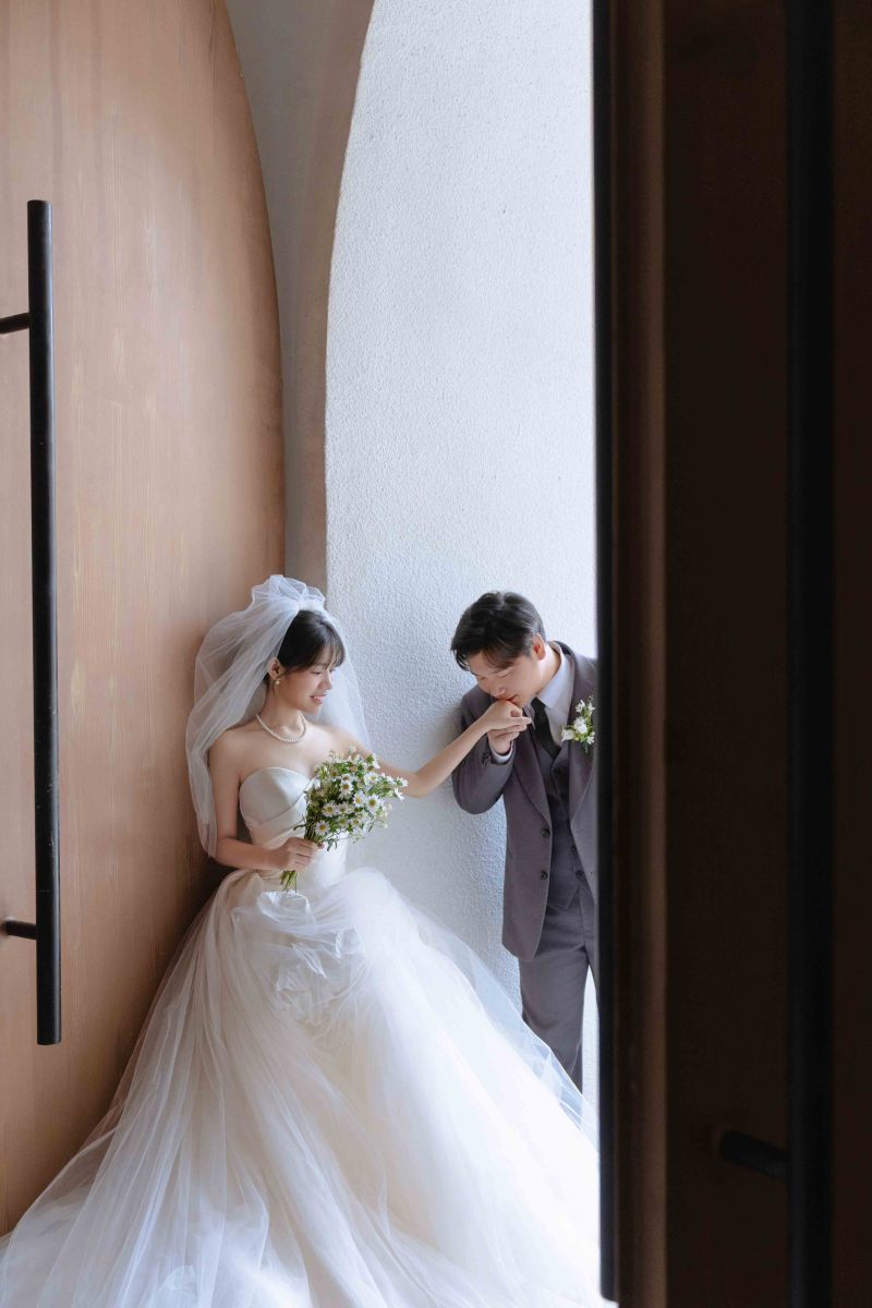 爱情电影。靳先生欧阳女士电影纪实婚纱照、电影纪实、正林、眼睛就是测光仪，任何场地都能发挥成MVP、婚纱照