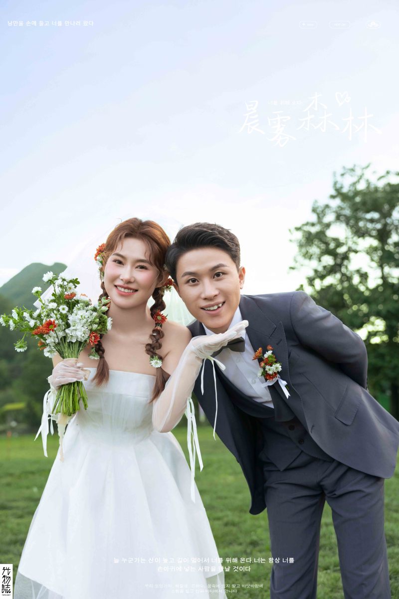 看一点小甜蜜~马先生冶女士氛围森系婚纱照、氛围森系、白玛、怀疑是不是修导演系，拍照像电影一样的构图和质感、婚纱照