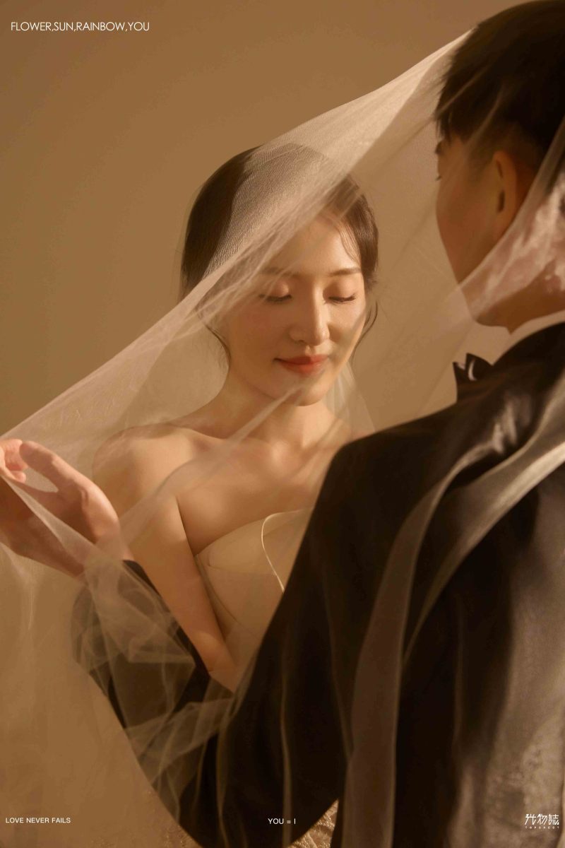 爱了~爱了~郭先生张女士极简棚拍婚纱照、极简棚拍、正林、眼睛就是测光仪，任何场地都能发挥成MVP、婚纱照