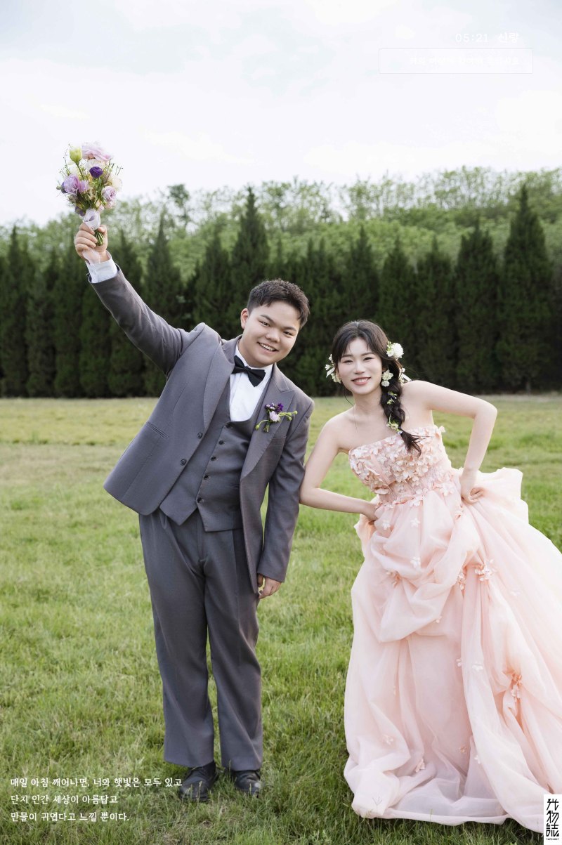 极致情绪！薛先生徐女士氛围森系婚纱照、氛围森系、于志尧、光影掌控者、情绪的记录者。唠一唠，欢乐的一天 美美的照片。、婚纱照