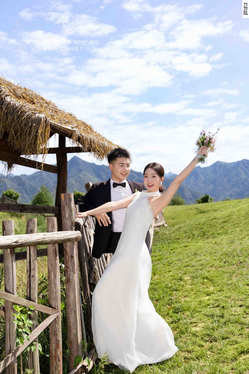 新鲜出炉:)牛先生李女士氛围森系婚纱照、氛围森系  氛围森系、毛磊、谁说拍照不能freestyle，创作灵感像吃了炫迈停不下来、婚纱照