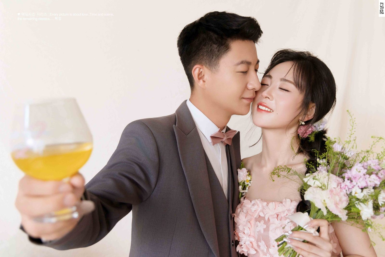 马先生樊女士极简棚拍婚纱照、极简棚拍、毛磊、谁说拍照不能freestyle，创作灵感像吃了炫迈停不下来、婚纱照