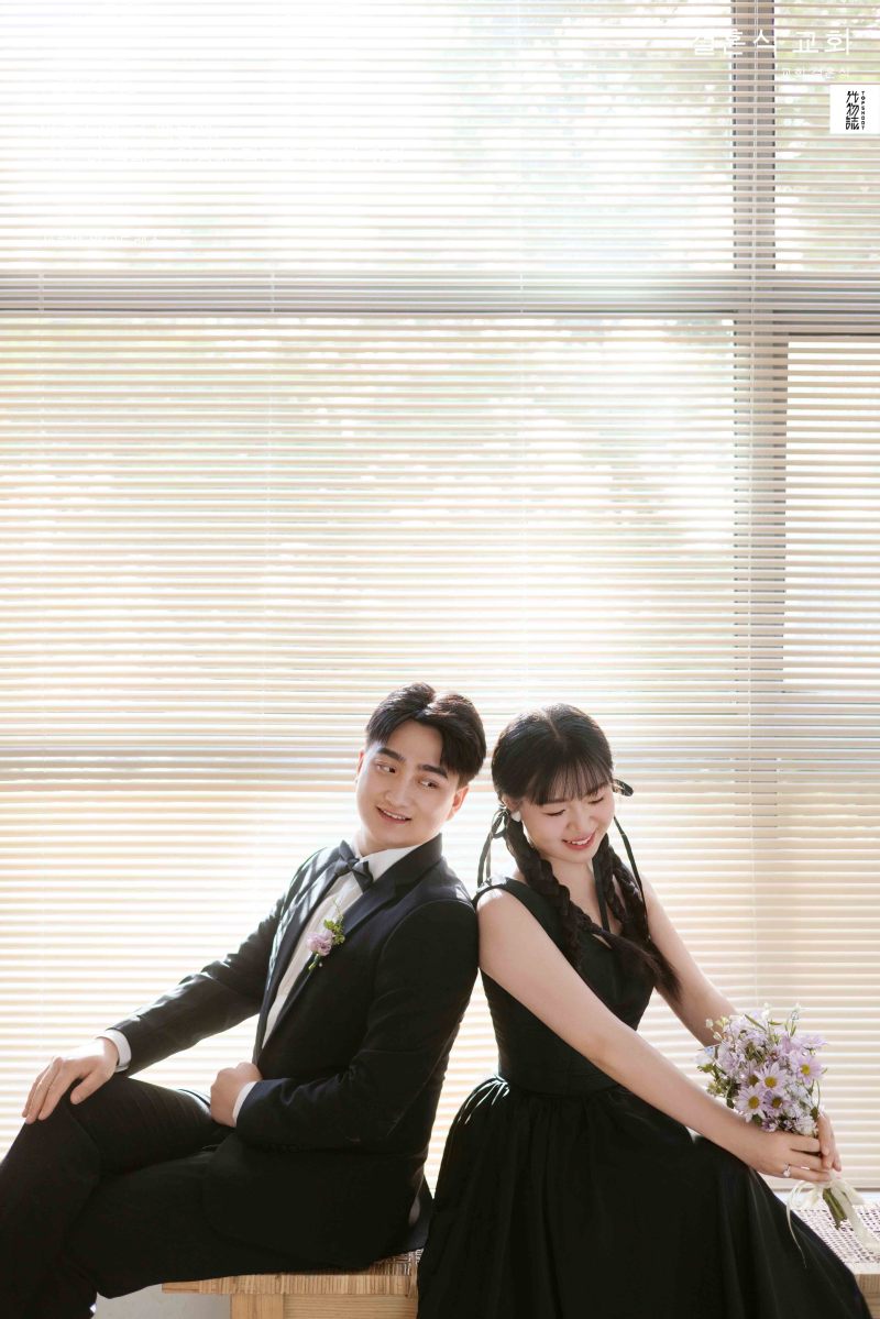 炒鸡甜~马先生康女士极简棚拍婚纱照、极简棚拍  极简棚拍、徐才皓、好像在听单口相声，开心到直不起腰，幸福感MAX、婚纱照