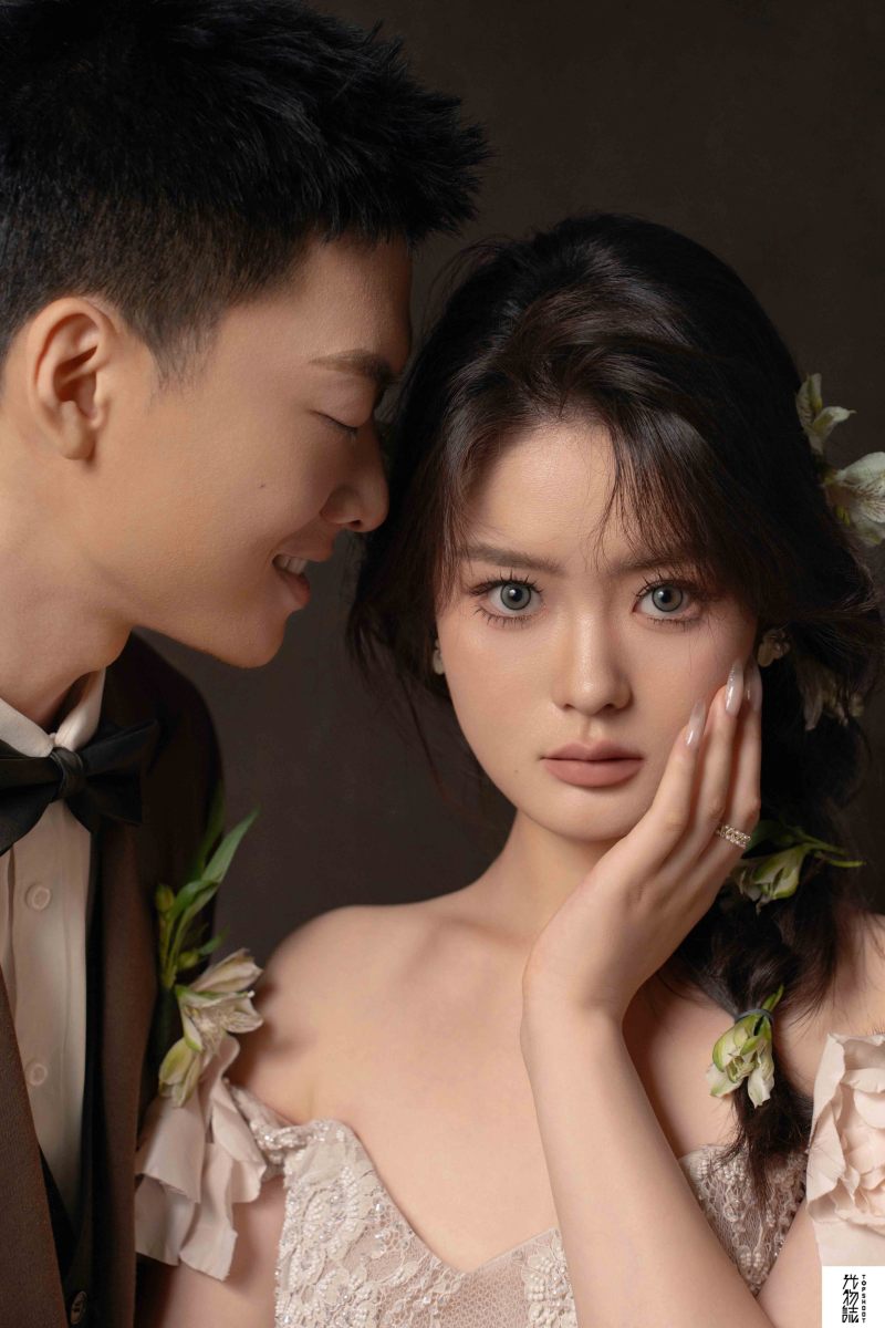 太太太太可了~~！仵禹宣先生侯妍女士怀旧复古婚纱照、怀旧复古、韩松、行走的放大镜，现场细节，姿态指导的掌控者、婚纱照