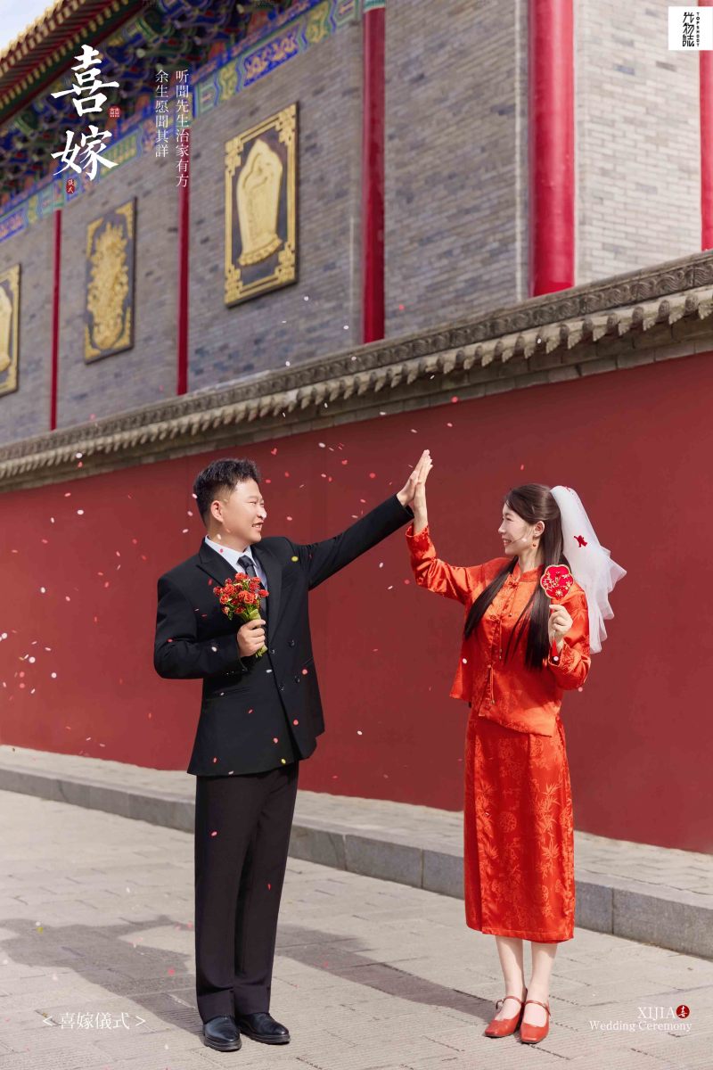 满满狗粮~邹洋先生薛璐华女士中式传承婚纱照、中式传承、韩松、行走的放大镜，现场细节，姿态指导的掌控者、婚纱照