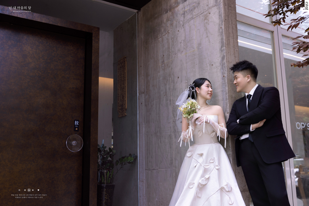 极致情绪！王家鑫先生周晨女士物誌生活婚纱照、物誌生活、木子、唠嗑型选手，构图多变、情绪拿捏，特写YYDS、婚纱照