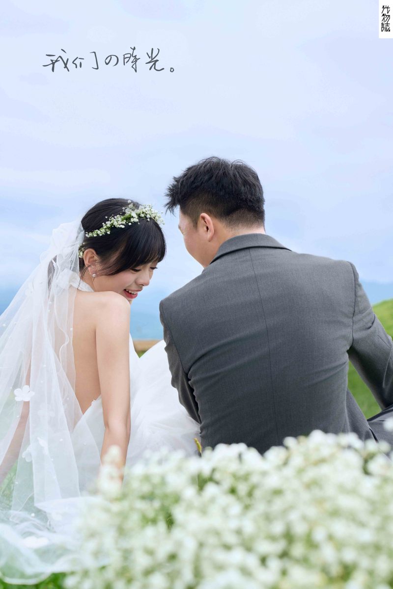 爱情电影。马赛先生曾媛媛女士氛围森系婚纱照、氛围森系、韩松、行走的放大镜，现场细节，姿态指导的掌控者、婚纱照