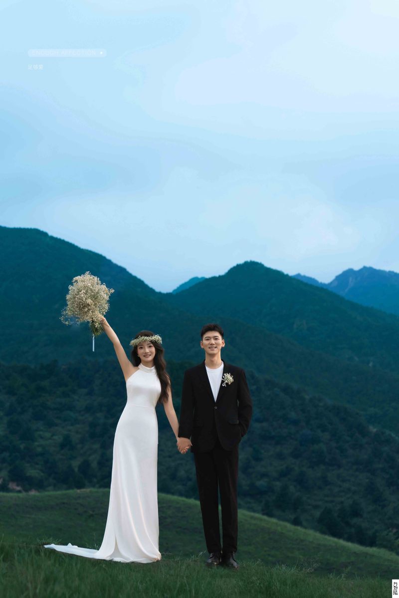幸福感爆棚解楚钊先生仝倩女士氛围森系婚纱照、氛围森系  电影纪实、韩松、行走的放大镜，现场细节，姿态指导的掌控者、婚纱照