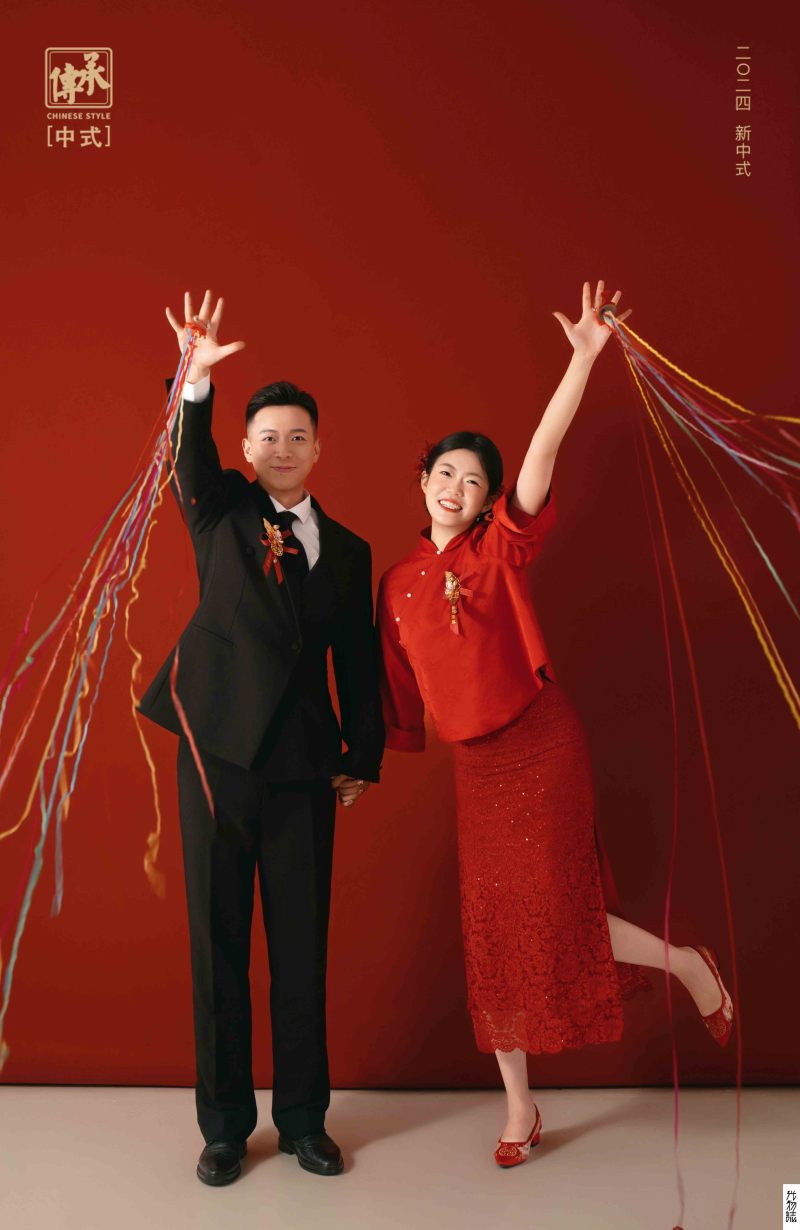 爱了~爱了~李德华先生瞿学敏女士中式传承婚纱照、中式传承、韩松、行走的放大镜，现场细节，姿态指导的掌控者、婚纱照