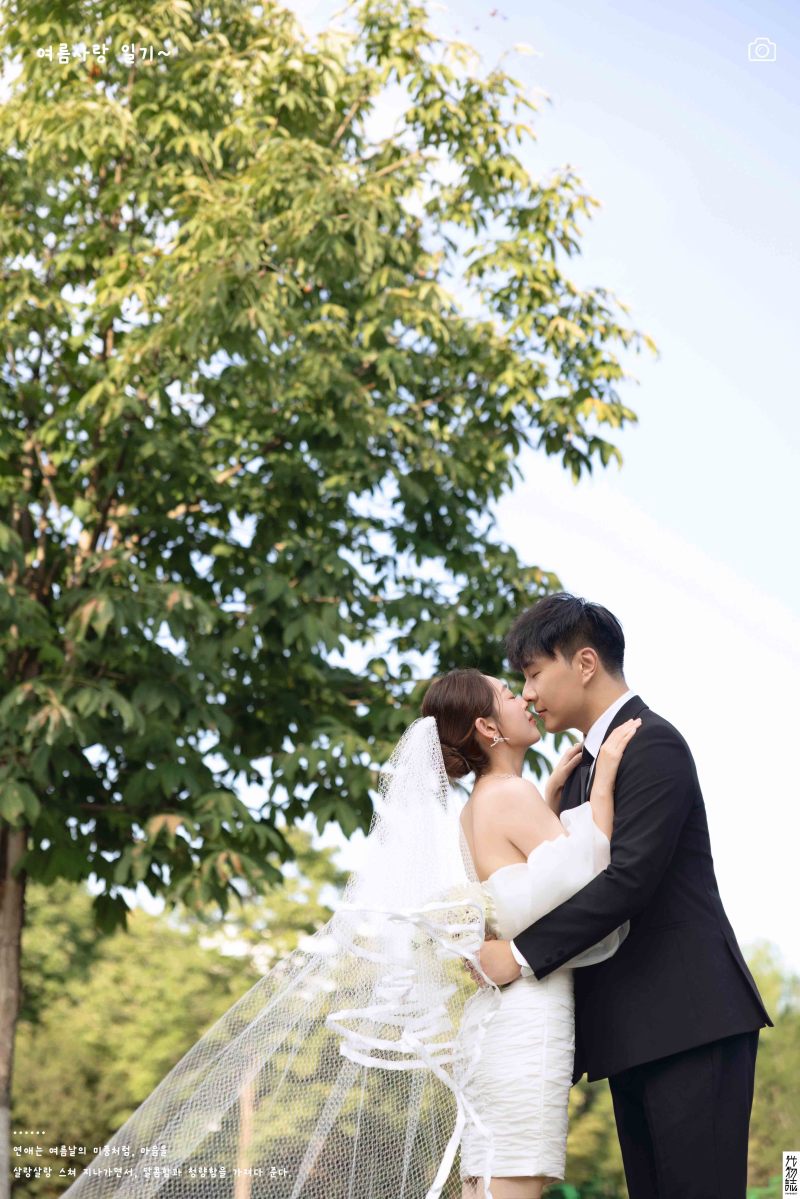 美到心里~卢先生邓女士氛围森系婚纱照、氛围森系、徐才皓、好像在听单口相声，开心到直不起腰，幸福感MAX、婚纱照