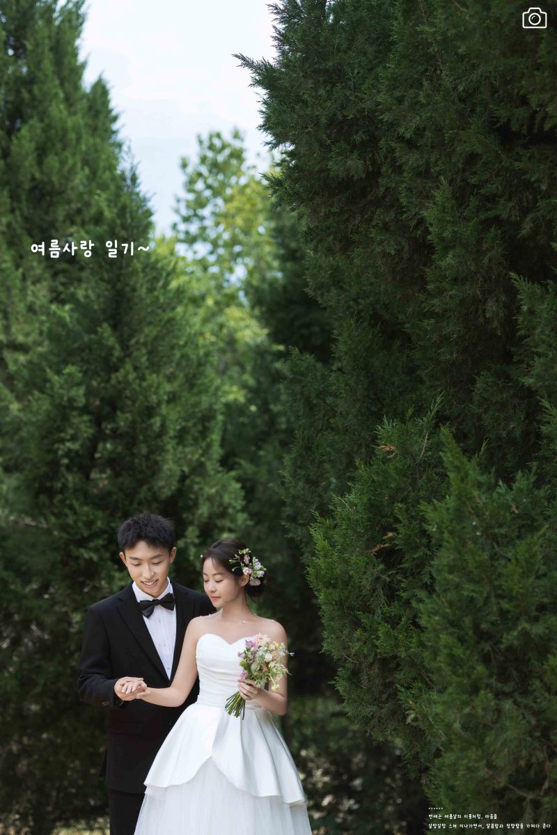 小小小清新:)方先生王女士氛围森系婚纱照、氛围森系、徐才皓、好像在听单口相声，开心到直不起腰，幸福感MAX、婚纱照