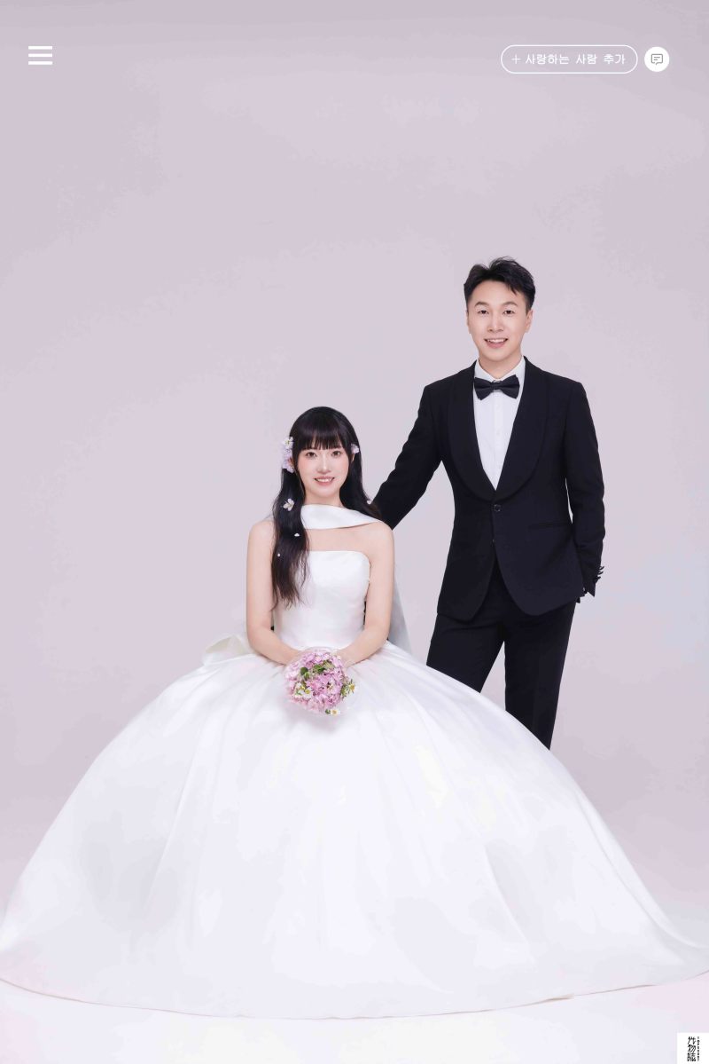 你的女孩(*^＠^*)樊先生张女士极简棚拍婚纱照、极简棚拍、白玛、怀疑是不是修导演系，拍照像电影一样的构图和质感、婚纱照