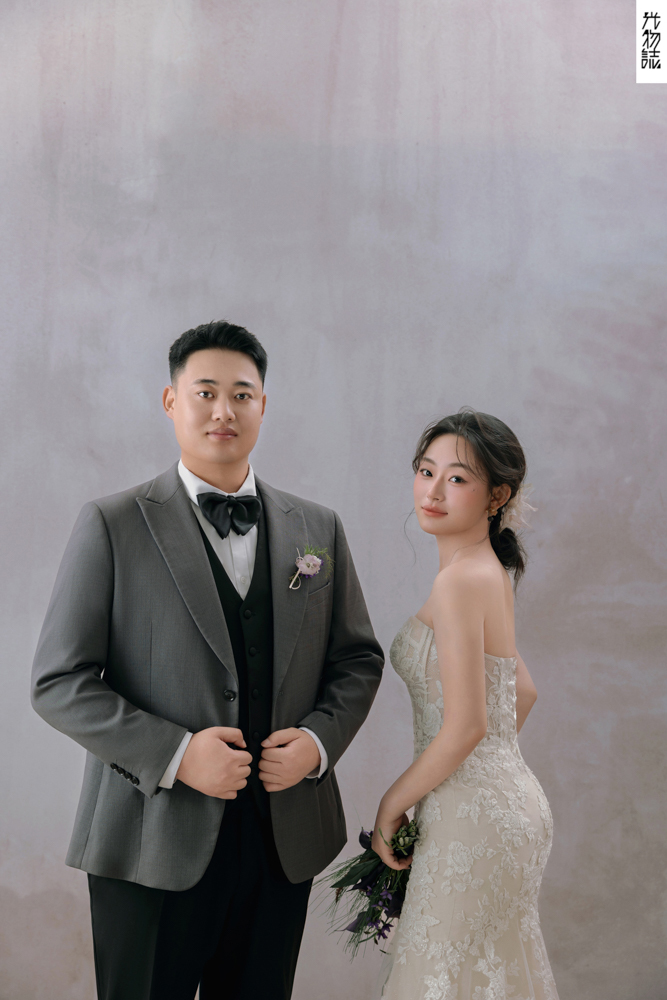 谢权伟先生成媚卿女士怀旧复古婚纱照、怀旧复古、木子、唠嗑型选手，构图多变、情绪拿捏，特写YYDS、婚纱照