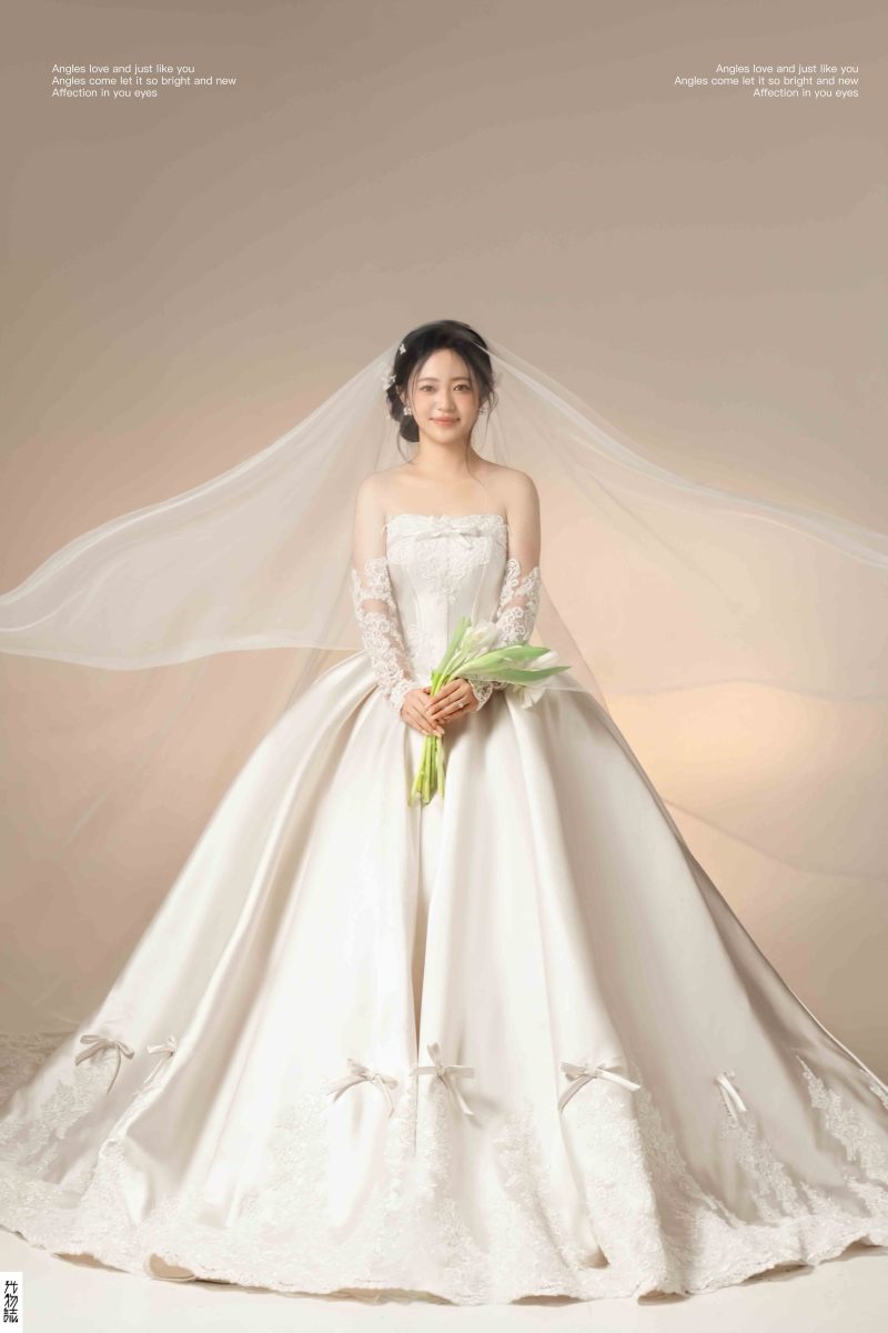 新鲜出炉:)邵建平先生李娜女士极简棚拍婚纱照、极简棚拍、韩松、行走的放大镜，现场细节，姿态指导的掌控者、婚纱照