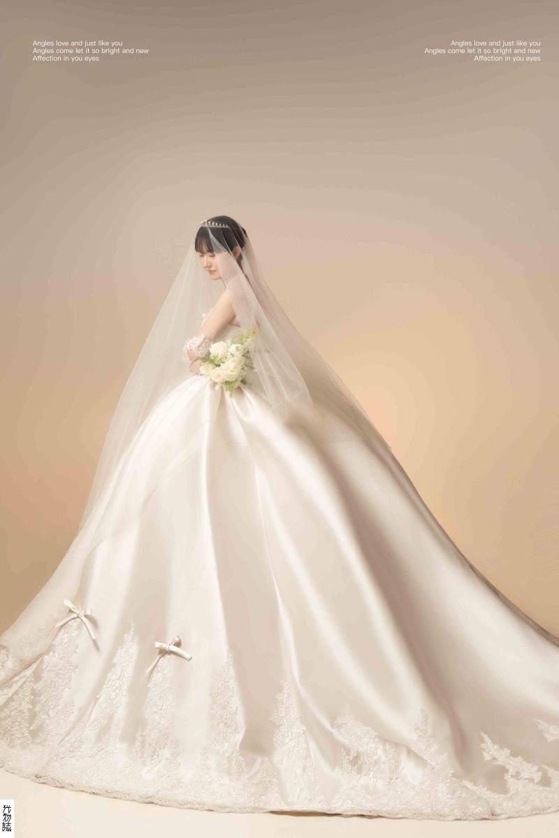 太太太太可了~~！王嘉琪先生庞可欣女士极简棚拍婚纱照、极简棚拍、韩松、行走的放大镜，现场细节，姿态指导的掌控者、婚纱照