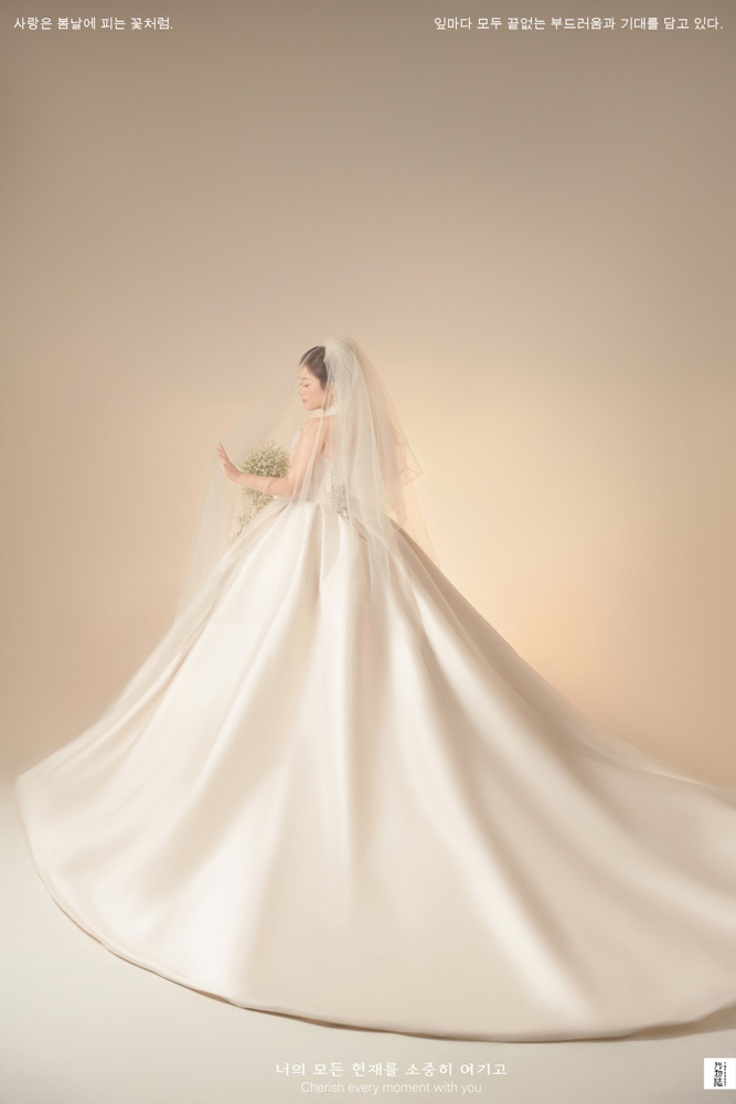 新鲜出炉:)周先生高女士极简棚拍婚纱照、极简棚拍、刘康、六边形战士，不止是沟通，拍摄想法，创造思维样样拿捏。、婚纱照