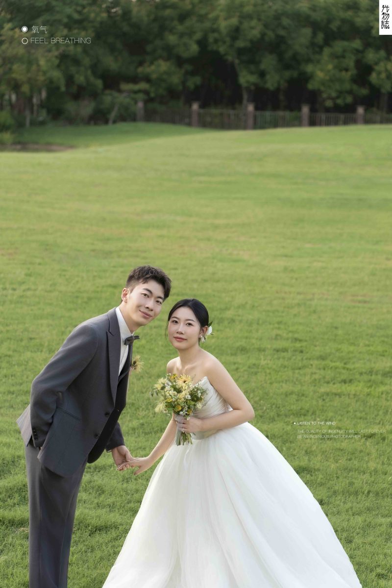太太太太可了~~！侯润泽先生方韦璎女士氛围森系婚纱照、氛围森系、韩松、行走的放大镜，现场细节，姿态指导的掌控者、婚纱照
