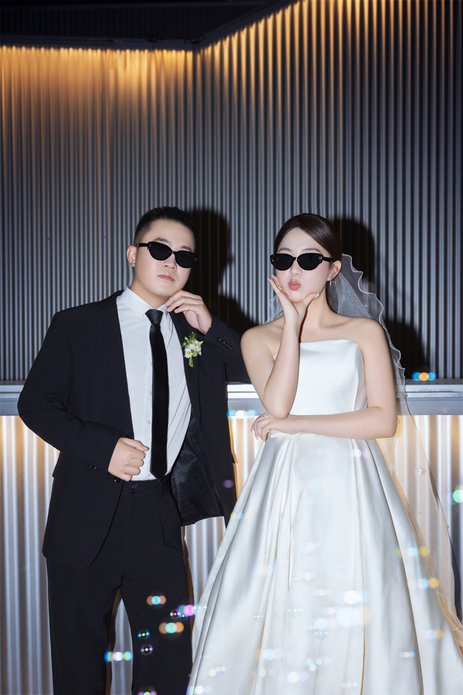 炒鸡甜~张松岩先生赵薇女士电影纪实婚纱照、电影纪实、木子、唠嗑型选手，构图多变、情绪拿捏，特写YYDS、婚纱照