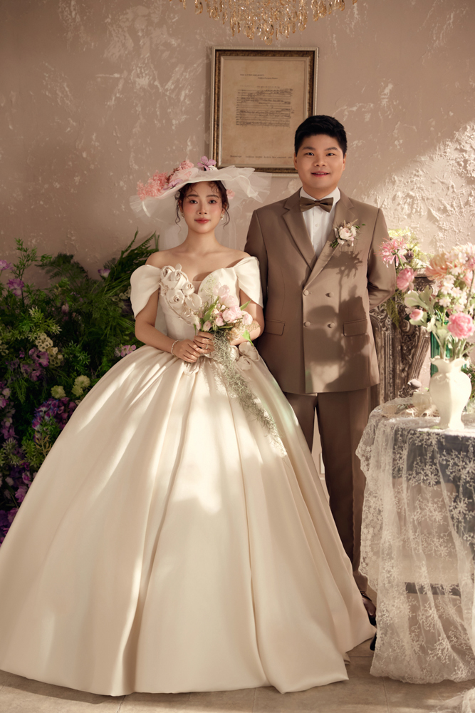 爱了~爱了~辛鹏辉先生马琳女士怀旧复古婚纱照、怀旧复古、木子、唠嗑型选手，构图多变、情绪拿捏，特写YYDS、婚纱照