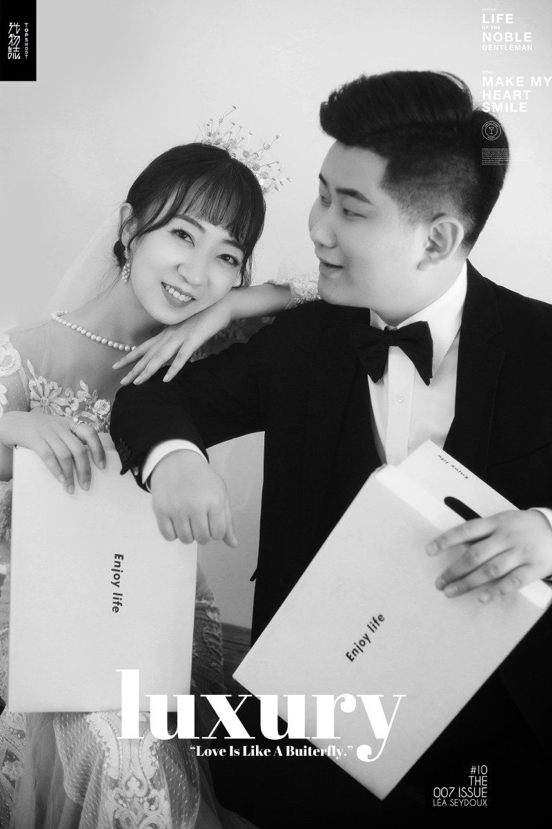 可甜可爱da张雷乐先生康卓女士甜美系婚纱照、极简棚拍、、、婚纱照