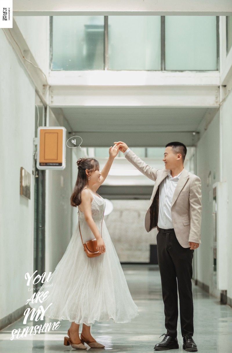 极致情绪！李旺旺先生张丽萍女士你的甜蜜婚纱照、极简棚拍、、、婚纱照