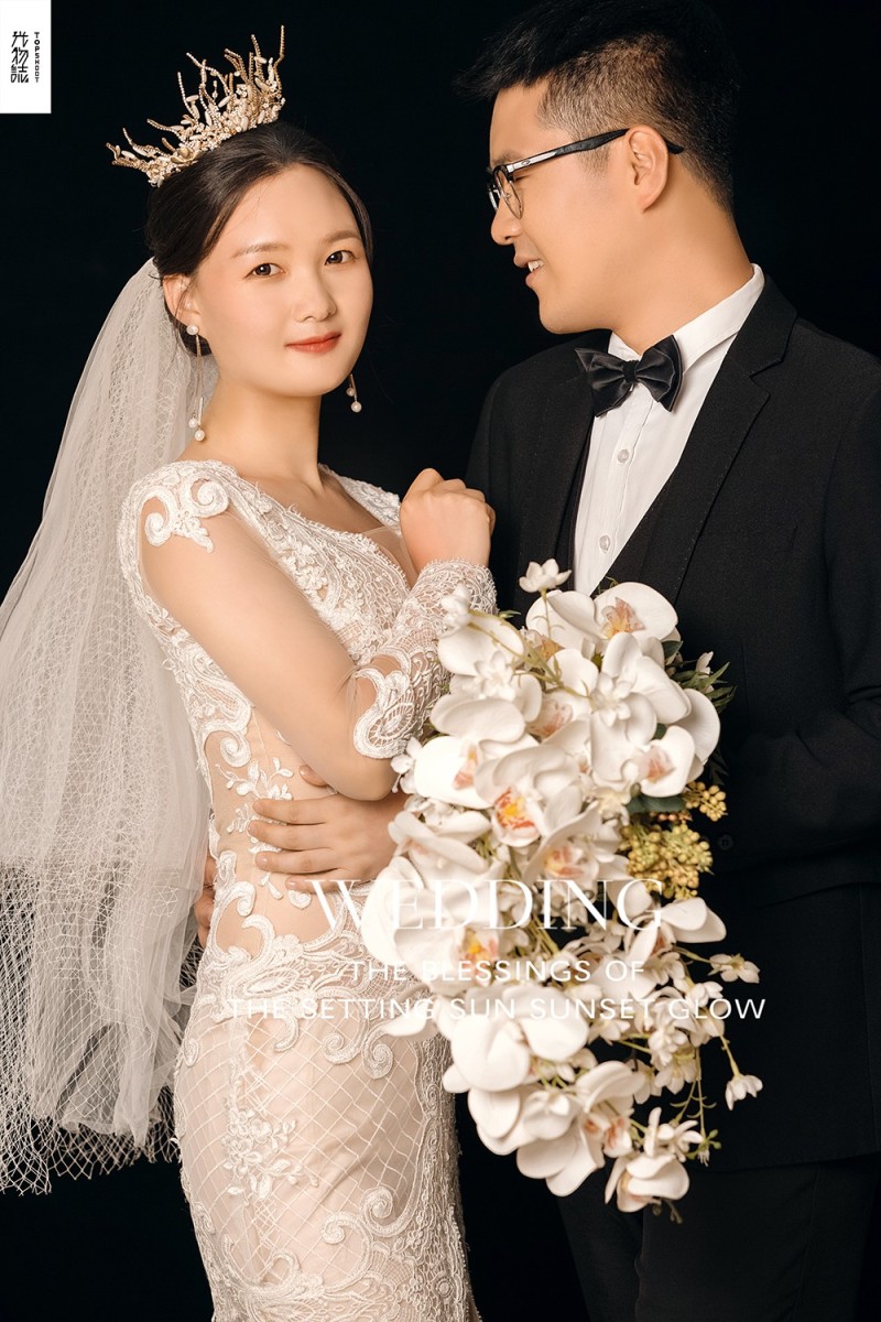 新鲜出炉:)王泰先生纯色简约风婚纱照、极简棚拍、、、婚纱照