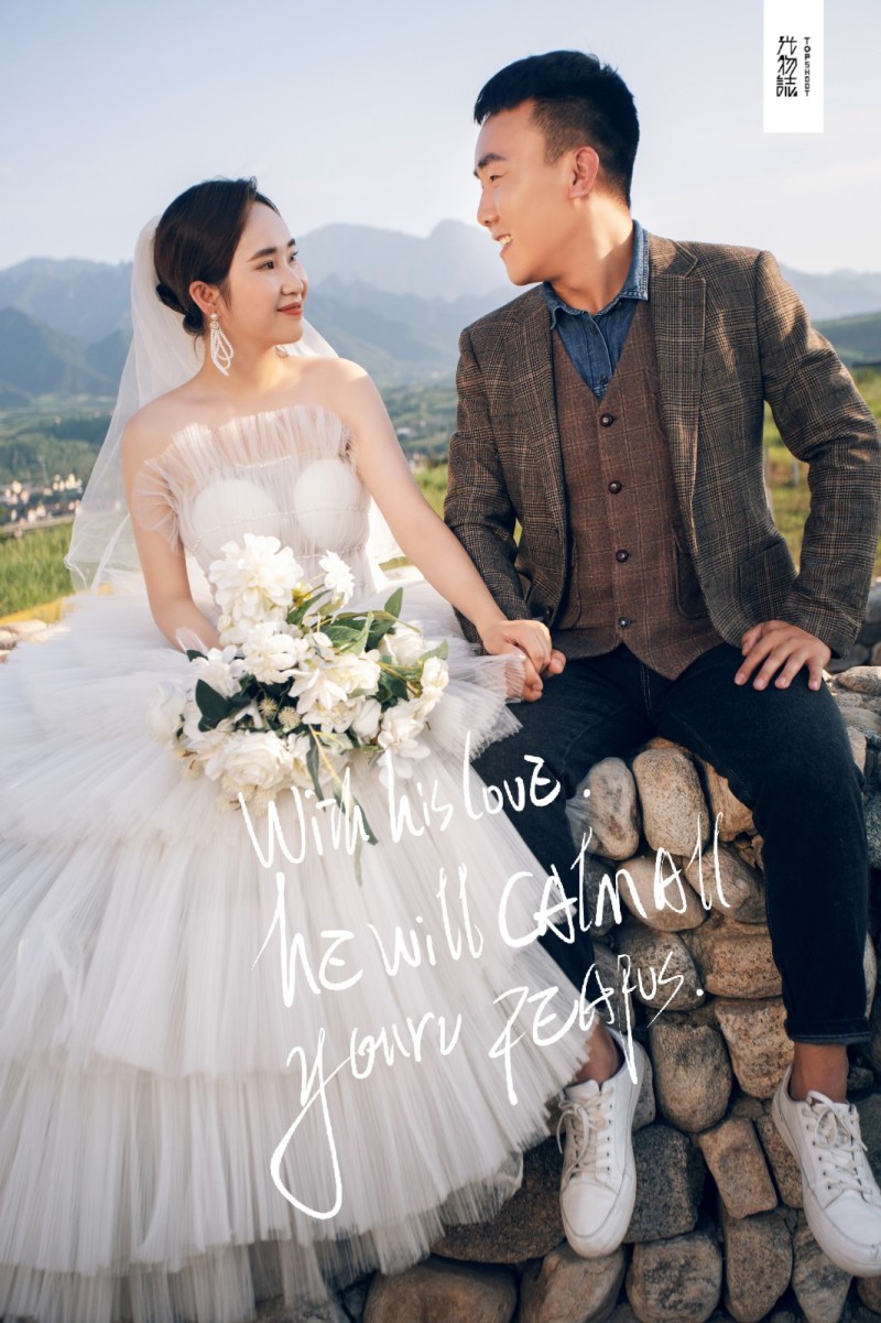 今日婚纱OOTD.王瑞婷先生马慧小姐青春印记婚纱照、极简棚拍  物誌生活  中式传承  氛围森系  怀旧复古  电影纪实、、、婚纱照