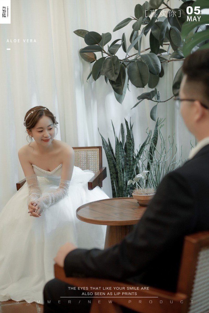 美到想哭1551李龙飞先生潘小乐小姐唯美浪漫婚纱照、极简棚拍  物誌生活  中式传承  氛围森系  怀旧复古  电影纪实、、、婚纱照