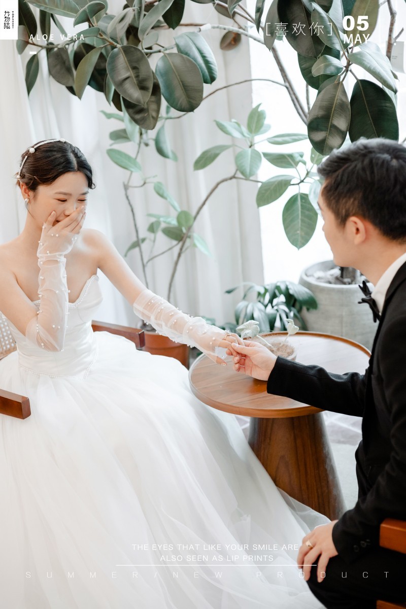 美到心里~尚丙伦先生 付雨婷女士简约高级感婚纱照、极简棚拍、、、婚纱照