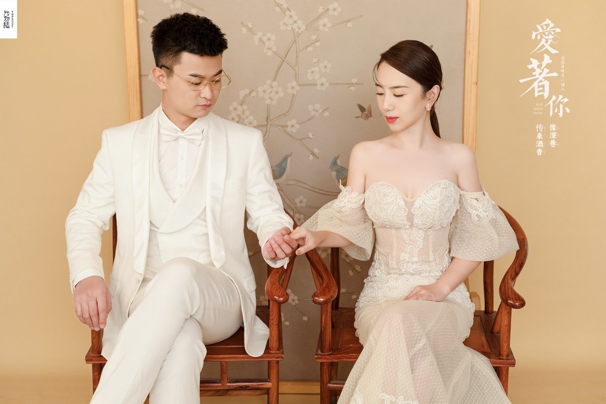 极致情绪！姚恺文先生刘超女士复古民国风婚纱照、极简棚拍、、、婚纱照
