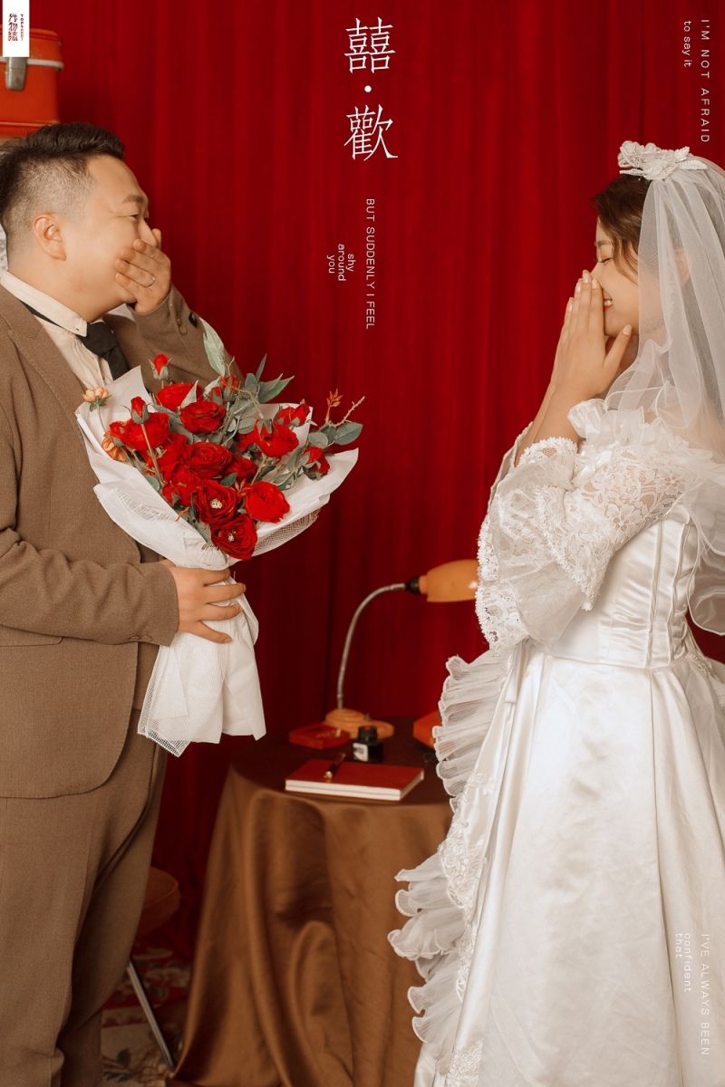 新鲜出炉:)张涵先生董文娜女士复古民国风婚纱照、氛围森系、、、婚纱照